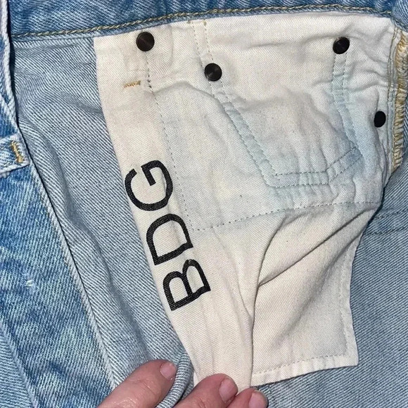 BDG Urban Outfitters Denim Shorts - size 30.     U - Picture 4 of 4